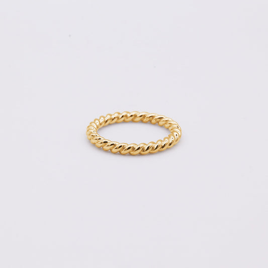 Ring with twisted band, 18k gold vermeil