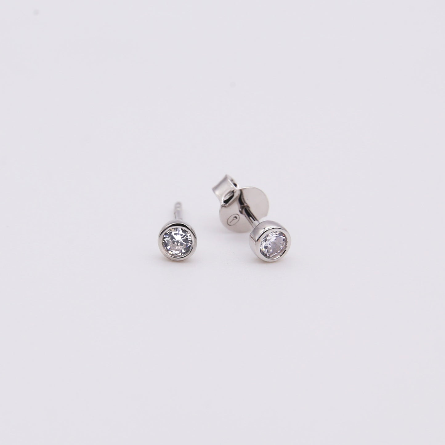 Sterling silver studs earrings with cubic zirconia