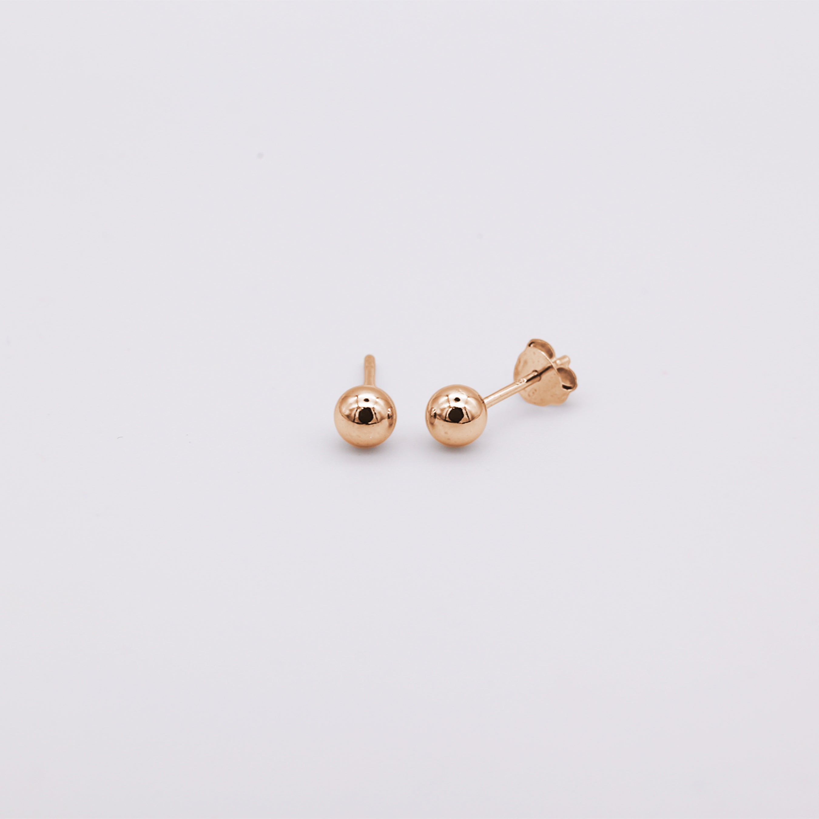 18k gold deals ball stud earrings